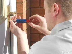 Steger Locksmith Store Steger, IL 708-629-3221 - 4a-Broken-Key-Extraction